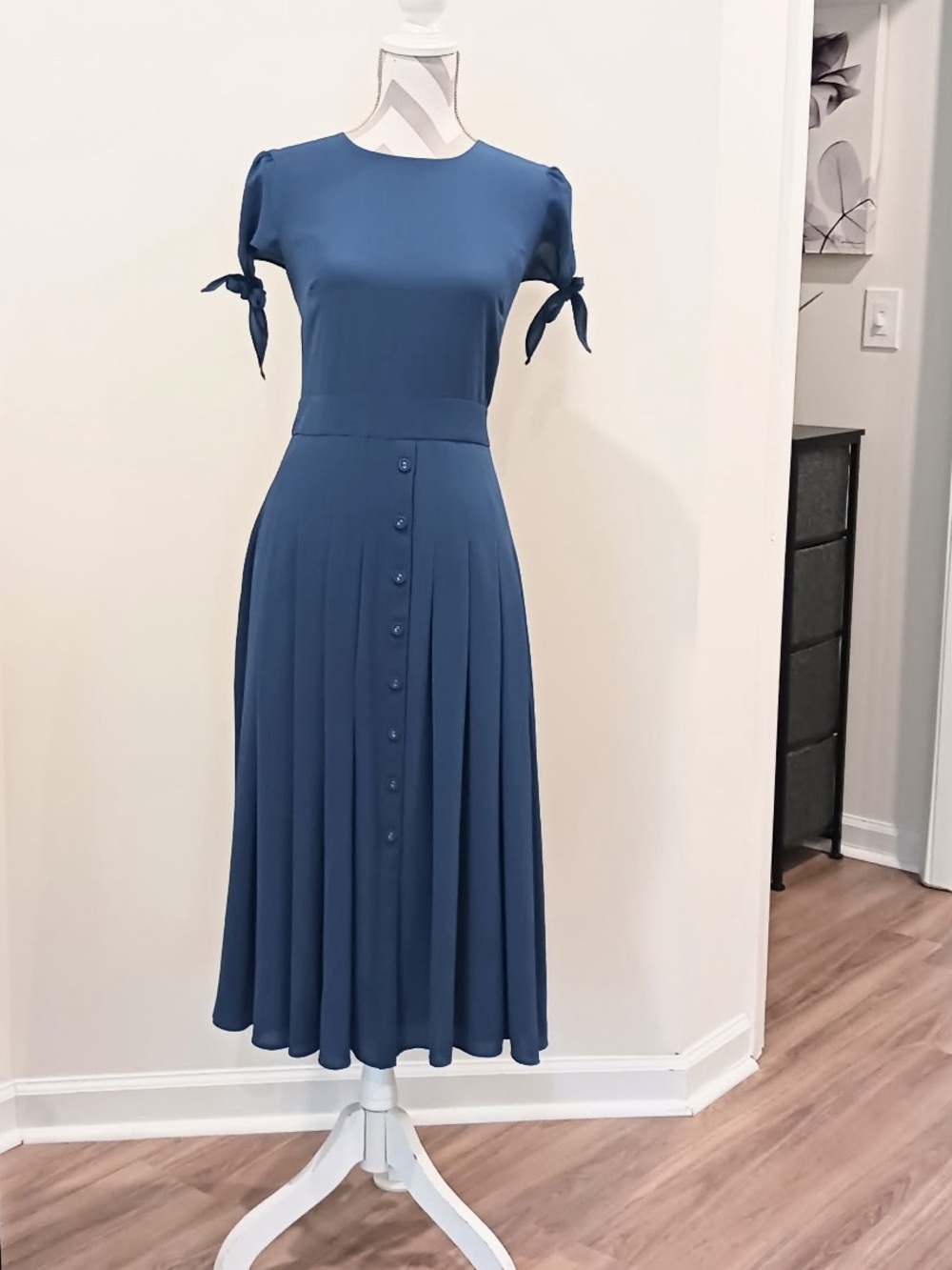 Gal Meets Glam Collection Dresses/Gal Meets Glam Collection Pleated Dress